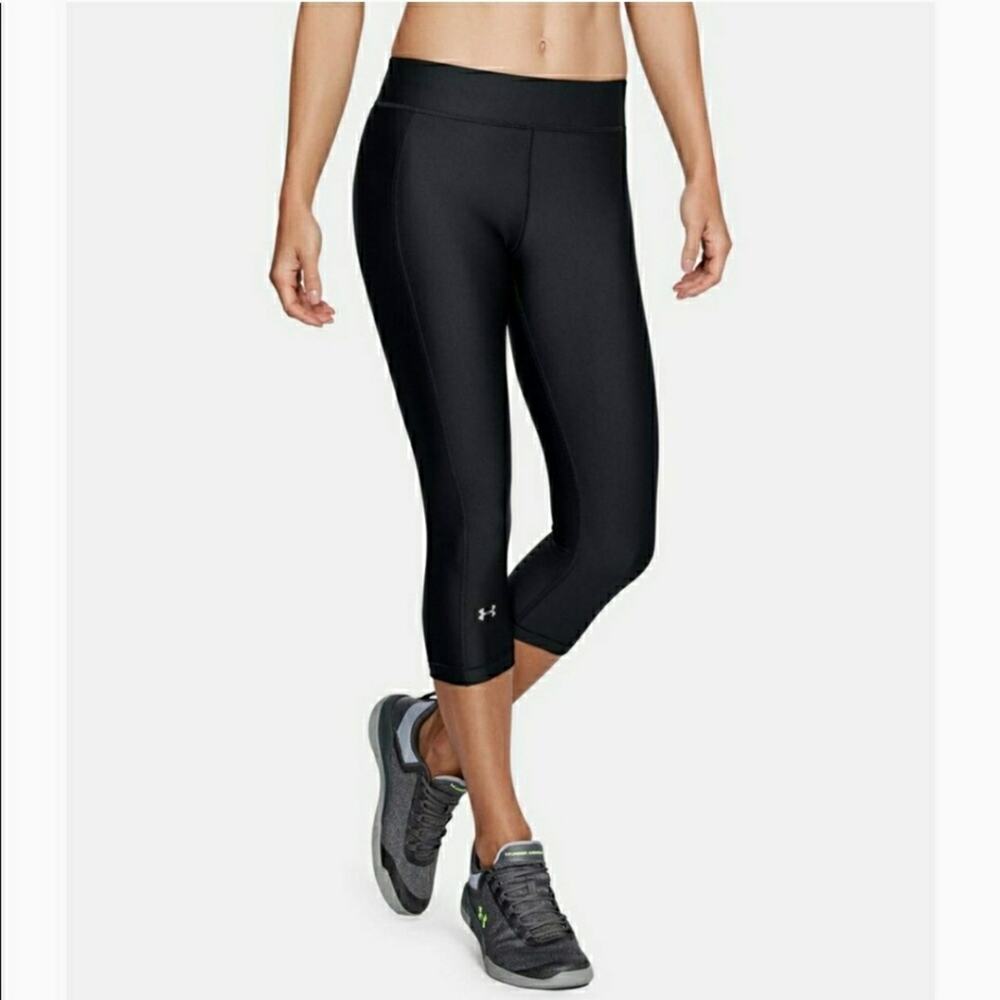 Under Armour Capri Leggings Black Heat Gear Small Pants Activewear Athleticwear